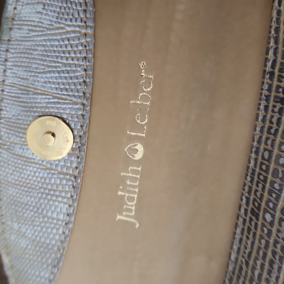 Judith Leiber Gold Snakeskin Print Eye Glass Holder Or Clutch - Picture 6 of 10